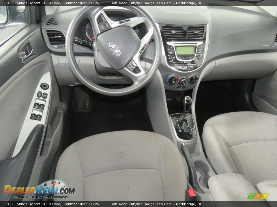 2013 Hyundai Accent GLS 4 Door Ironman Silver / Gray Photo #32