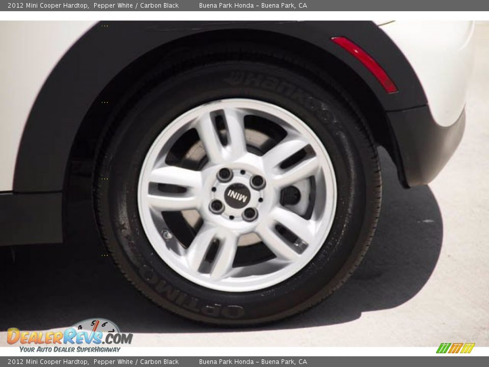 2012 Mini Cooper Hardtop Pepper White / Carbon Black Photo #29