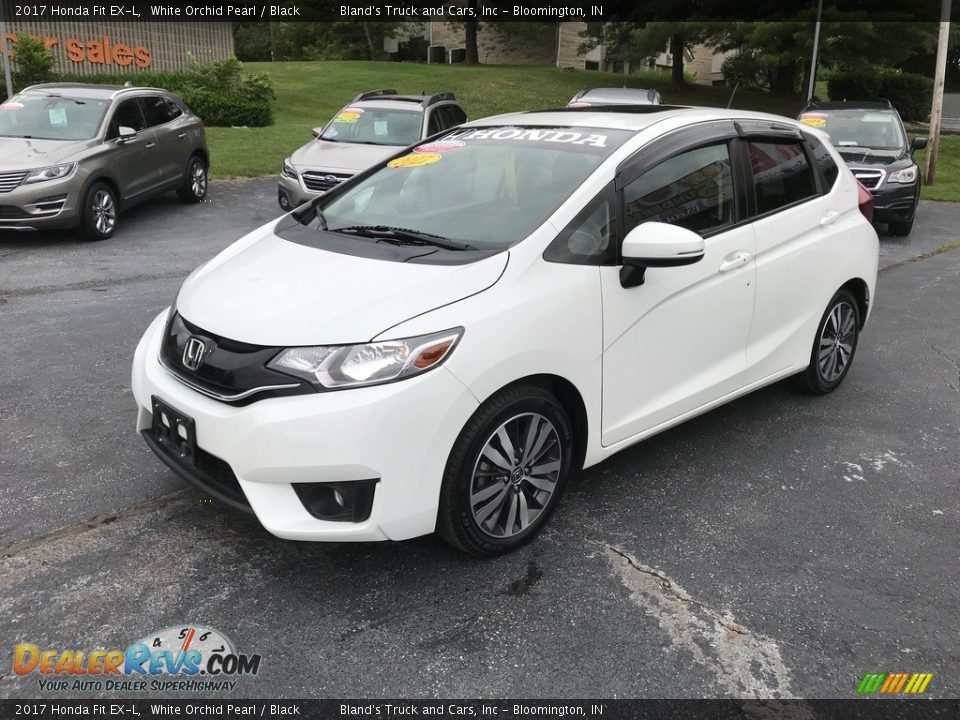 Front 3/4 View of 2017 Honda Fit EX-L Photo #2