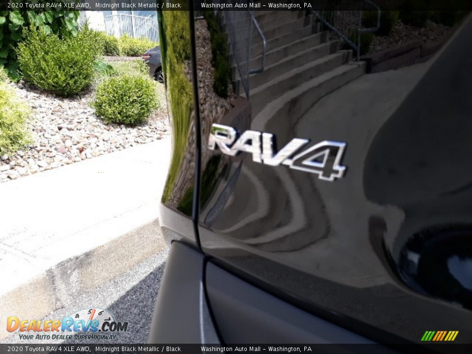 2020 Toyota RAV4 XLE AWD Midnight Black Metallic / Black Photo #35