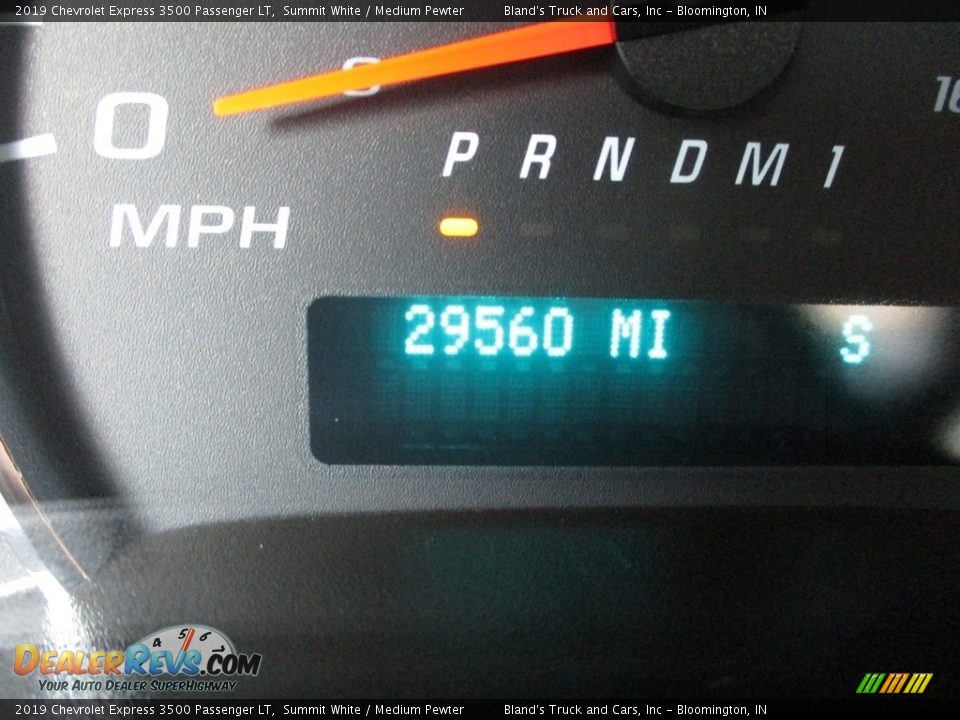 2019 Chevrolet Express 3500 Passenger LT Summit White / Medium Pewter Photo #16