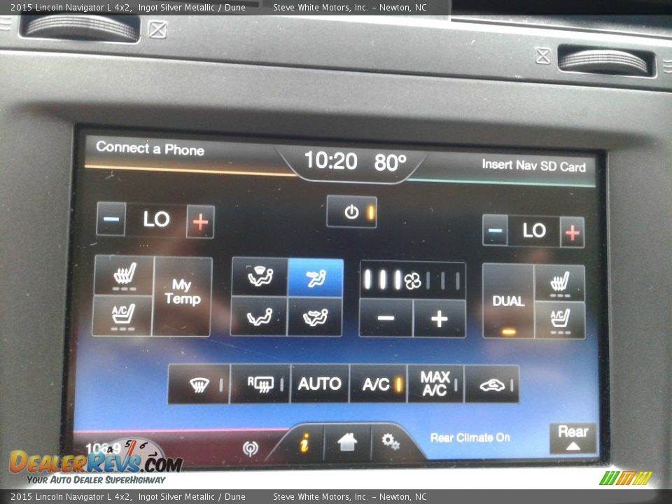 Controls of 2015 Lincoln Navigator L 4x2 Photo #26