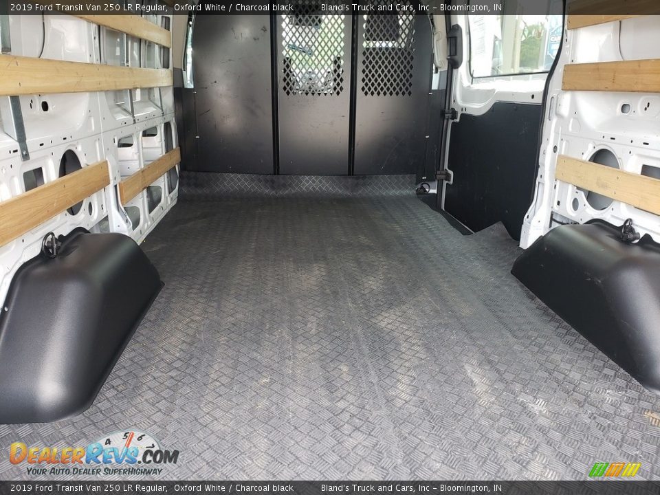 2019 Ford Transit Van 250 LR Regular Oxford White / Charcoal black Photo #26