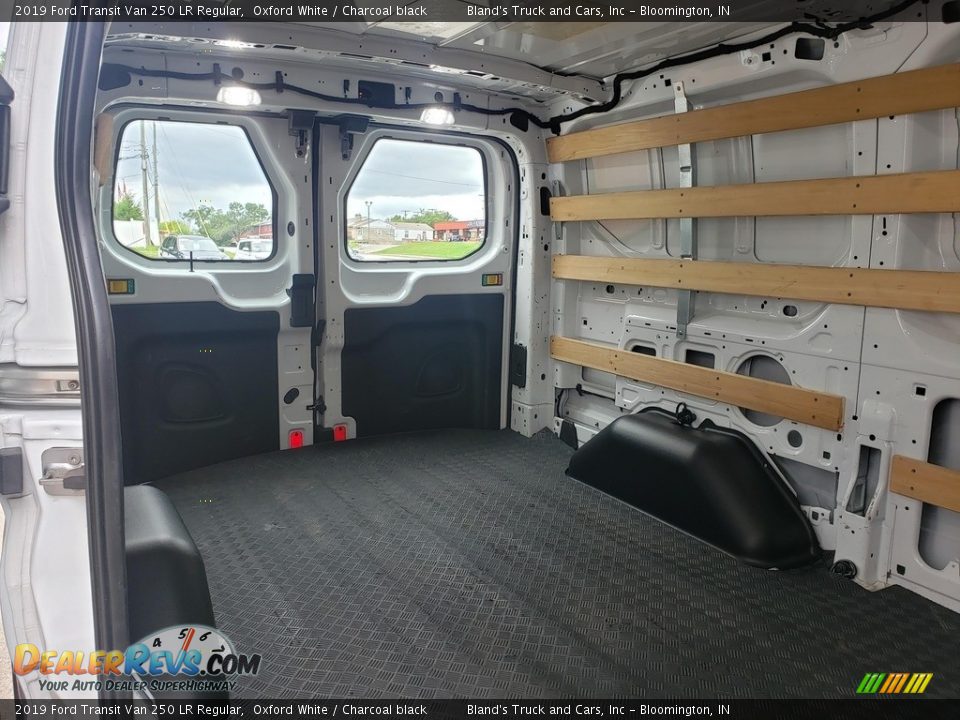 2019 Ford Transit Van 250 LR Regular Oxford White / Charcoal black Photo #31