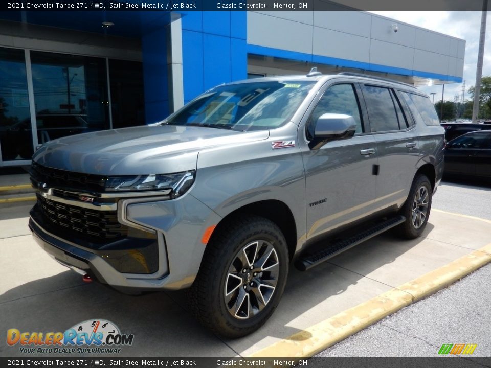 Front 3/4 View of 2021 Chevrolet Tahoe Z71 4WD Photo #1