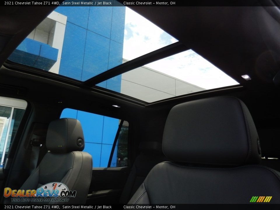 Sunroof of 2021 Chevrolet Tahoe Z71 4WD Photo #10