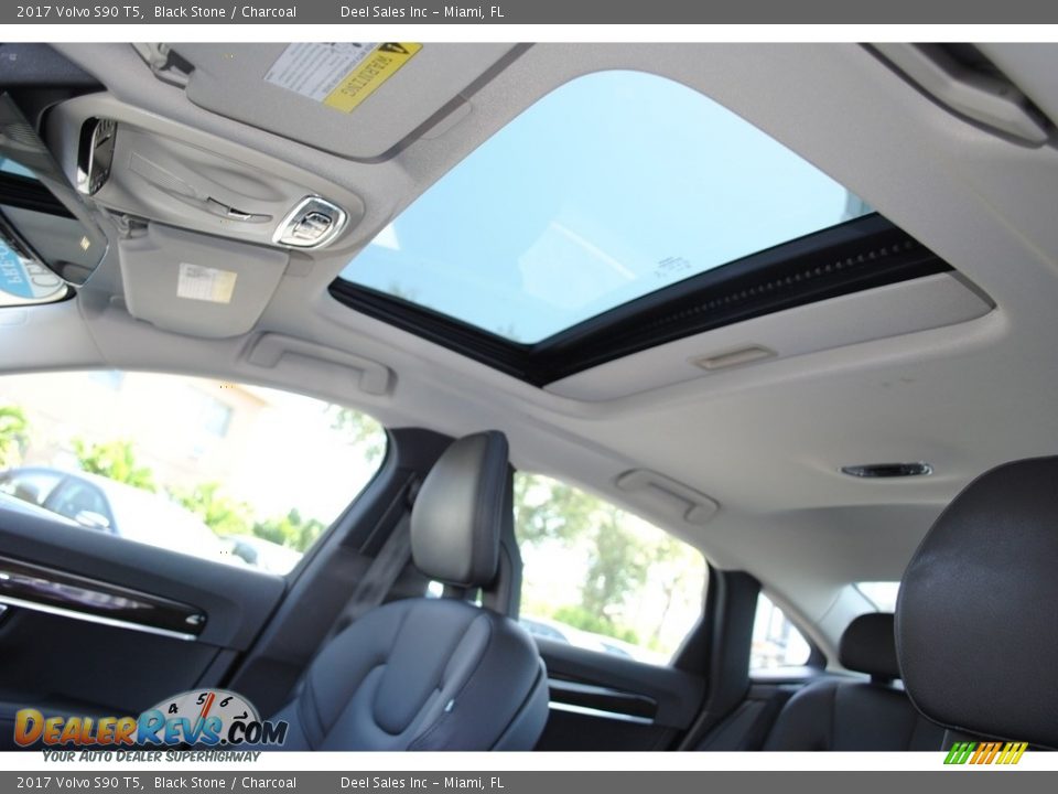 Sunroof of 2017 Volvo S90 T5 Photo #14