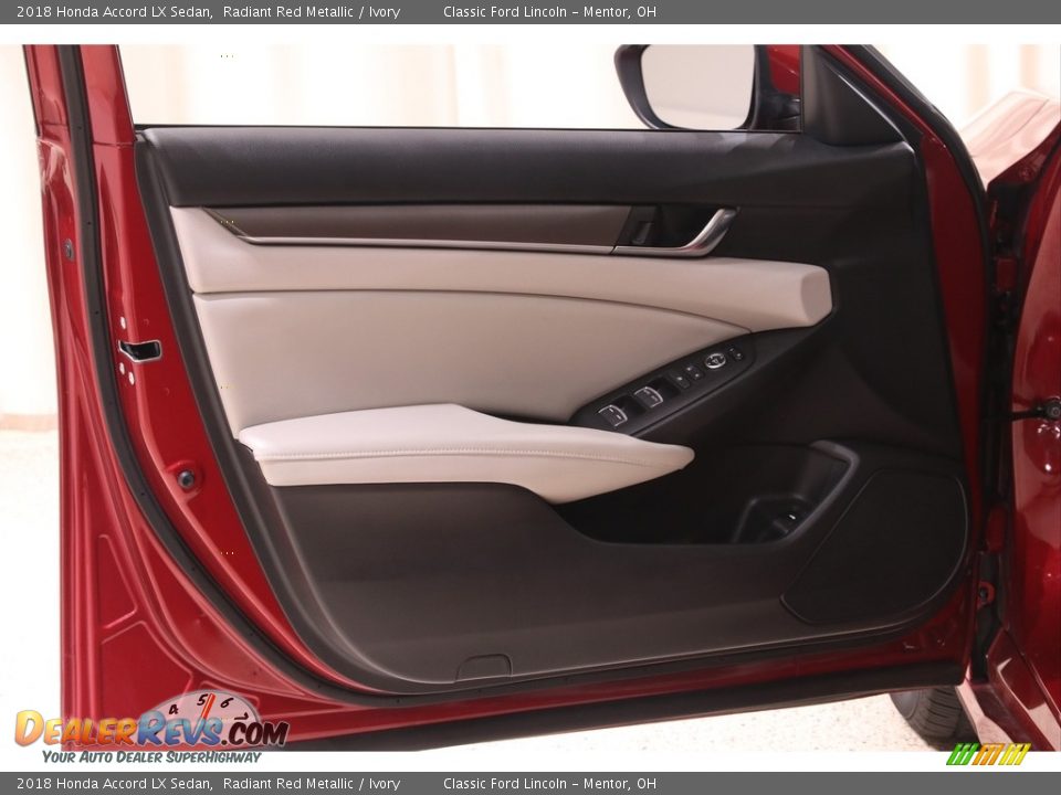 2018 Honda Accord LX Sedan Radiant Red Metallic / Ivory Photo #4