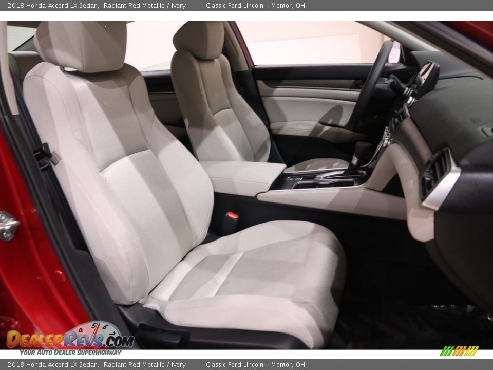 2018 Honda Accord LX Sedan Radiant Red Metallic / Ivory Photo #15