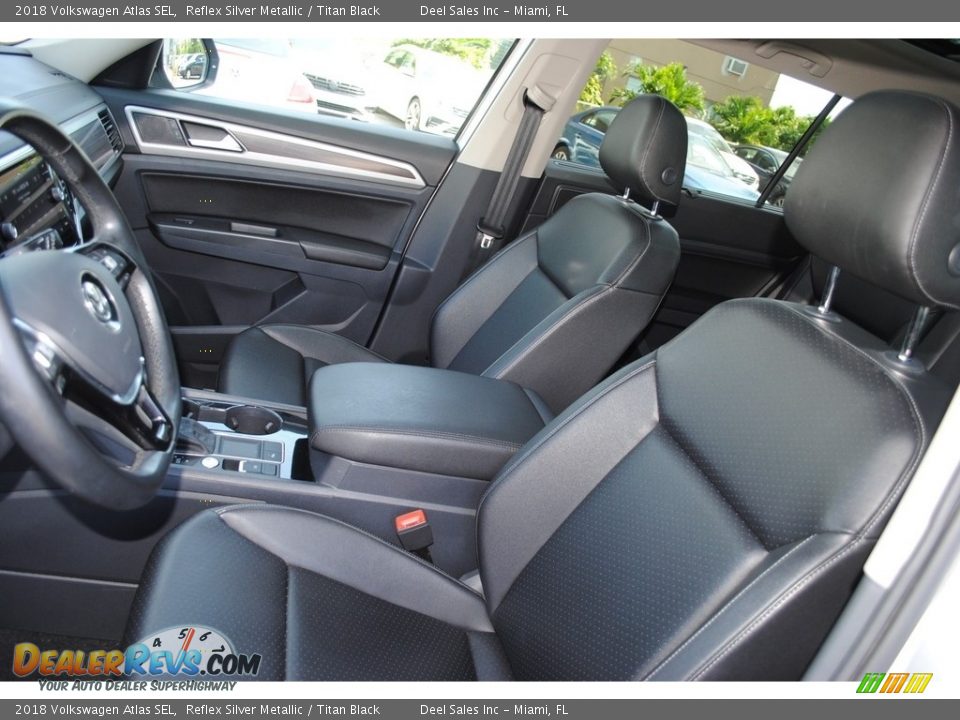 Front Seat of 2018 Volkswagen Atlas SEL Photo #12