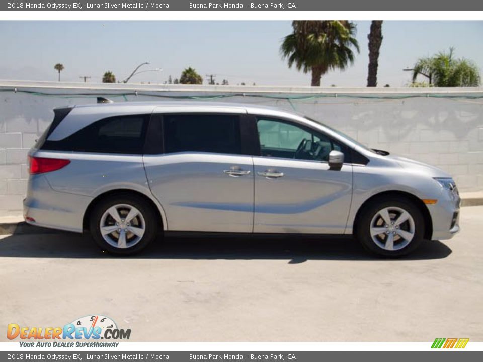 2018 Honda Odyssey EX Lunar Silver Metallic / Mocha Photo #10