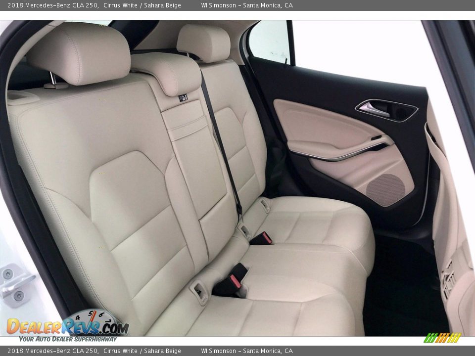 2018 Mercedes-Benz GLA 250 Cirrus White / Sahara Beige Photo #13