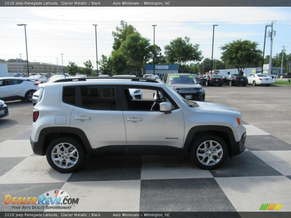 2018 Jeep Renegade Latitude Glacier Metallic / Black Photo #3