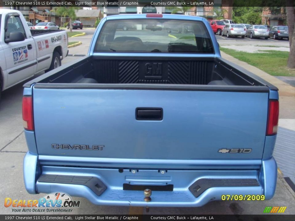 1997 Chevrolet S10 LS Extended Cab Light Stellar Blue Metallic / Graphite Photo #2