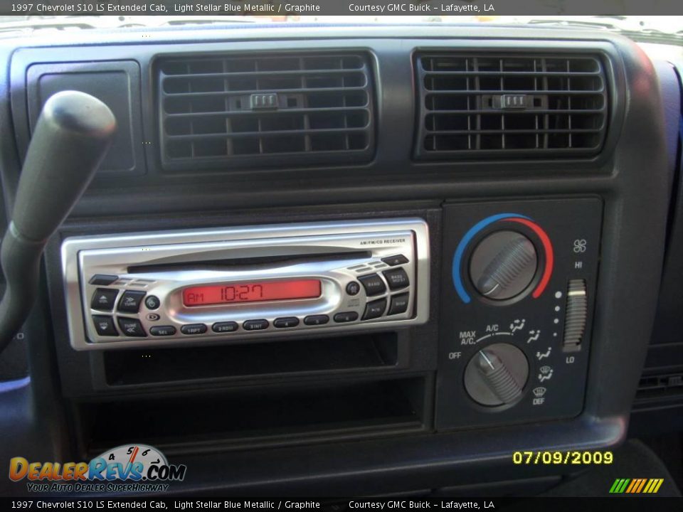 1997 Chevrolet S10 LS Extended Cab Light Stellar Blue Metallic / Graphite Photo #13