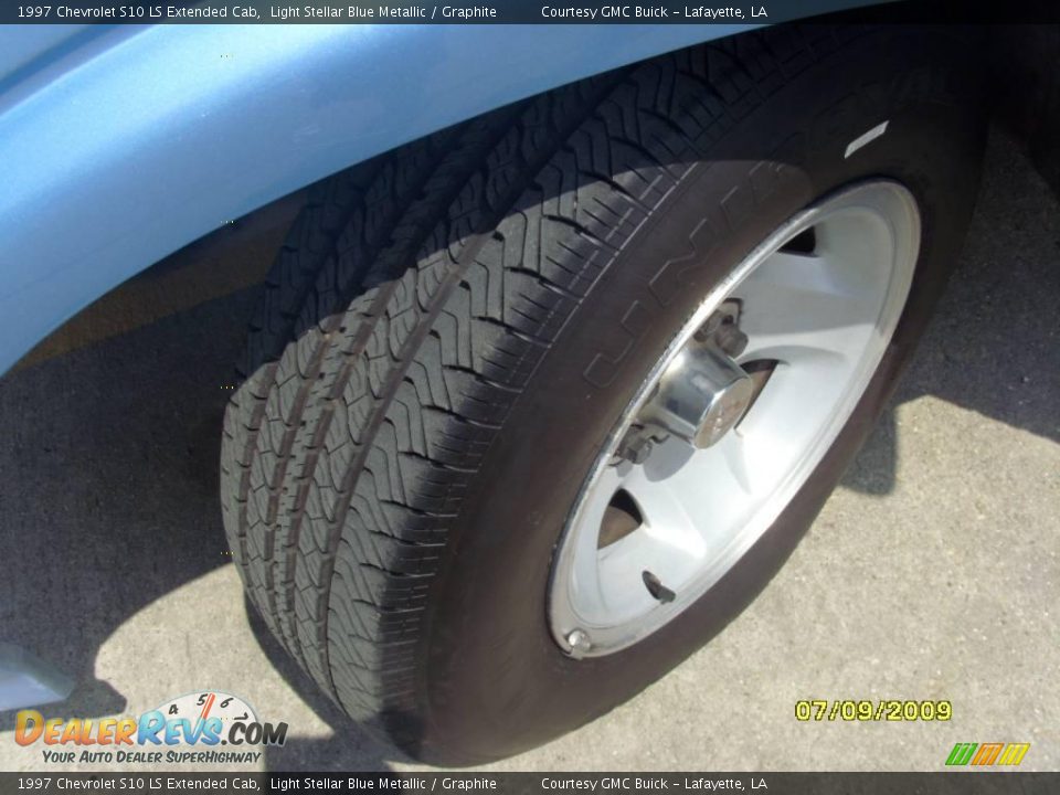 1997 Chevrolet S10 LS Extended Cab Light Stellar Blue Metallic / Graphite Photo #14