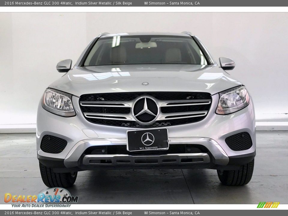 2016 Mercedes-Benz GLC 300 4Matic Iridium Silver Metallic / Silk Beige Photo #2