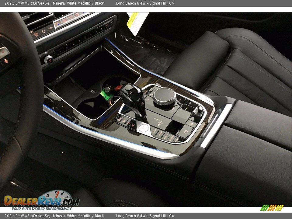 Controls of 2021 BMW X5 xDrive45e Photo #8