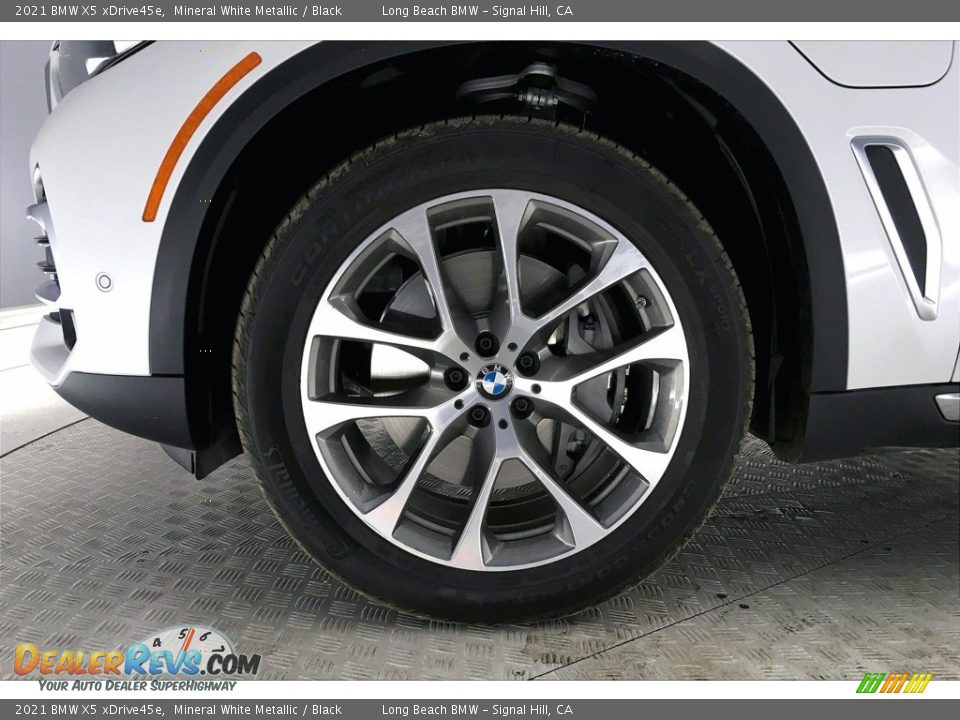 2021 BMW X5 xDrive45e Wheel Photo #12