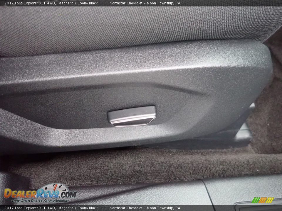 2017 Ford Explorer XLT 4WD Magnetic / Ebony Black Photo #17