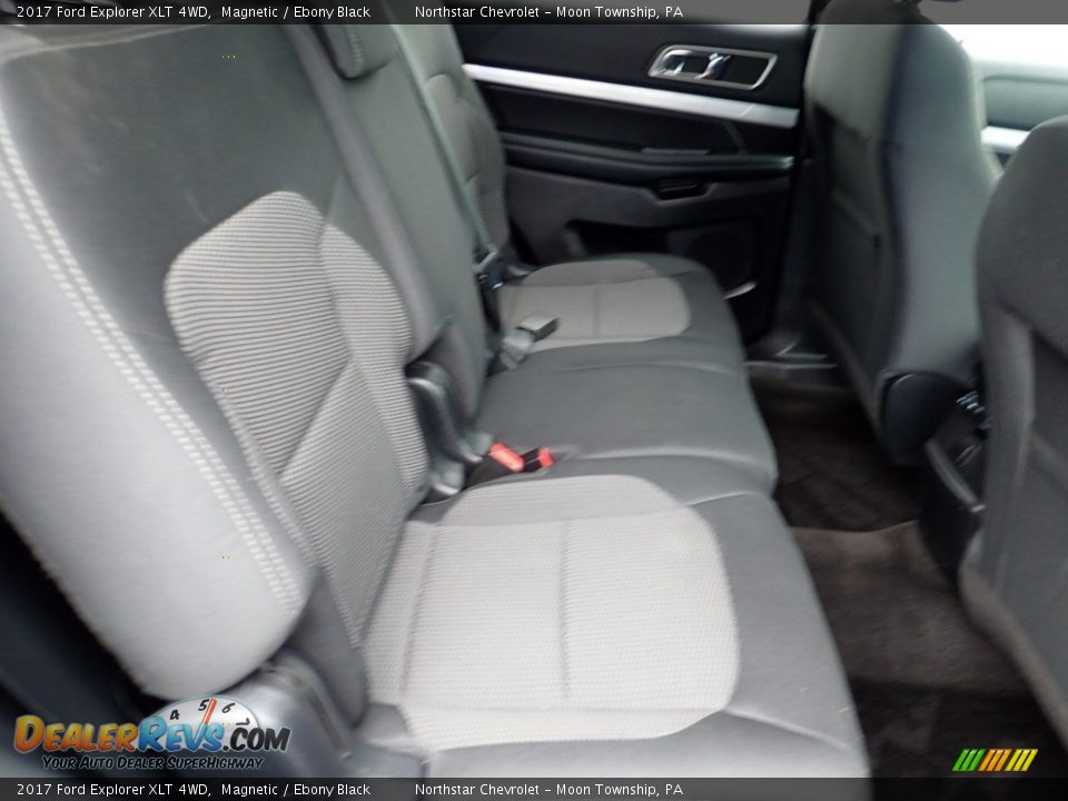 2017 Ford Explorer XLT 4WD Magnetic / Ebony Black Photo #19