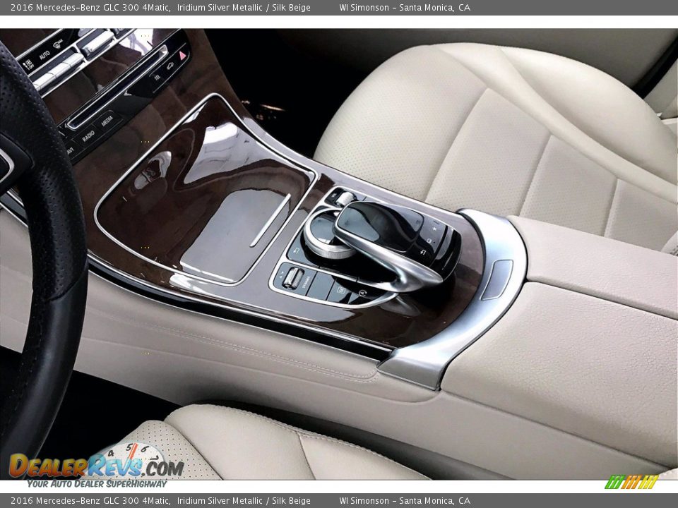 2016 Mercedes-Benz GLC 300 4Matic Iridium Silver Metallic / Silk Beige Photo #23