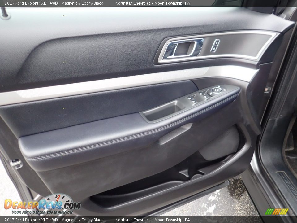 2017 Ford Explorer XLT 4WD Magnetic / Ebony Black Photo #25