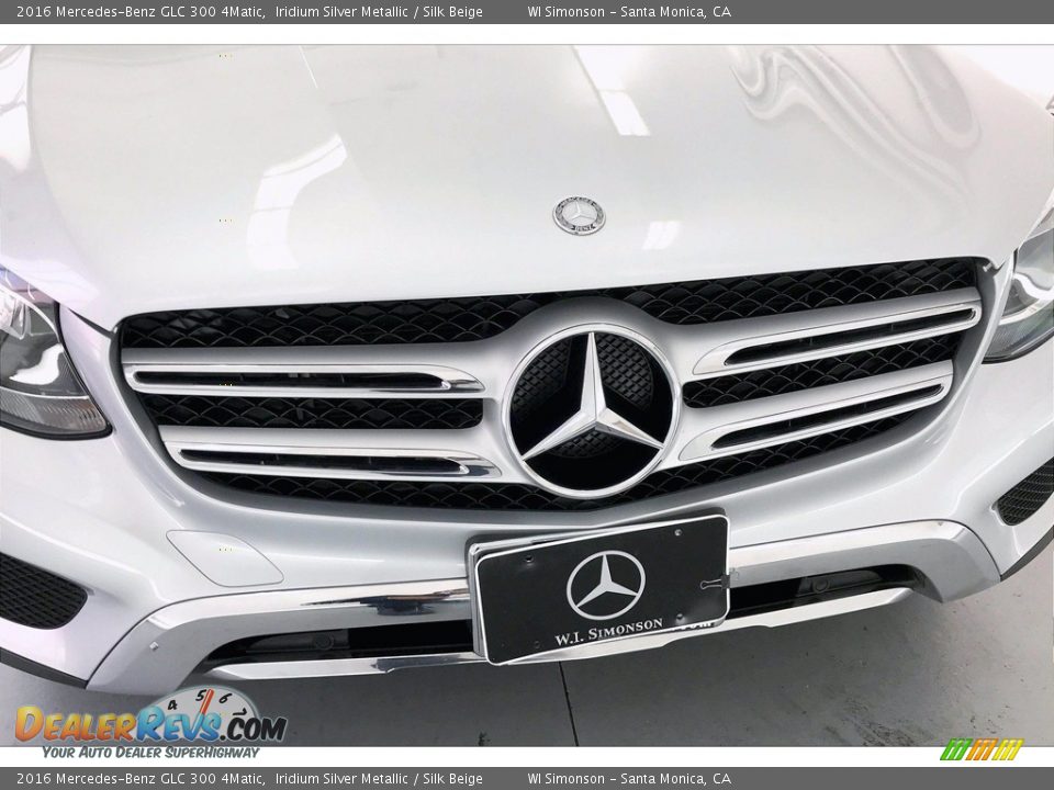 2016 Mercedes-Benz GLC 300 4Matic Iridium Silver Metallic / Silk Beige Photo #32