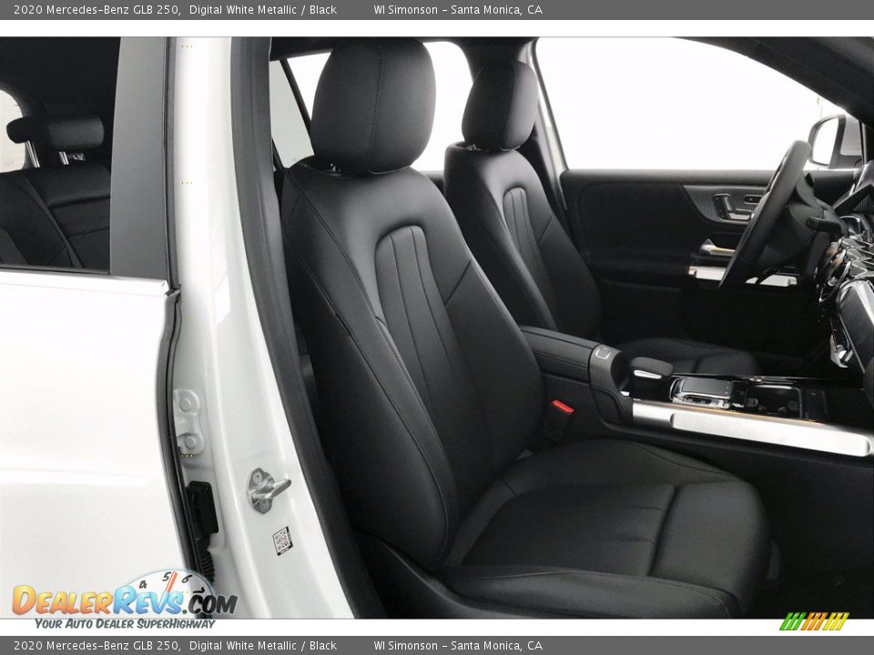 2020 Mercedes-Benz GLB 250 Digital White Metallic / Black Photo #5
