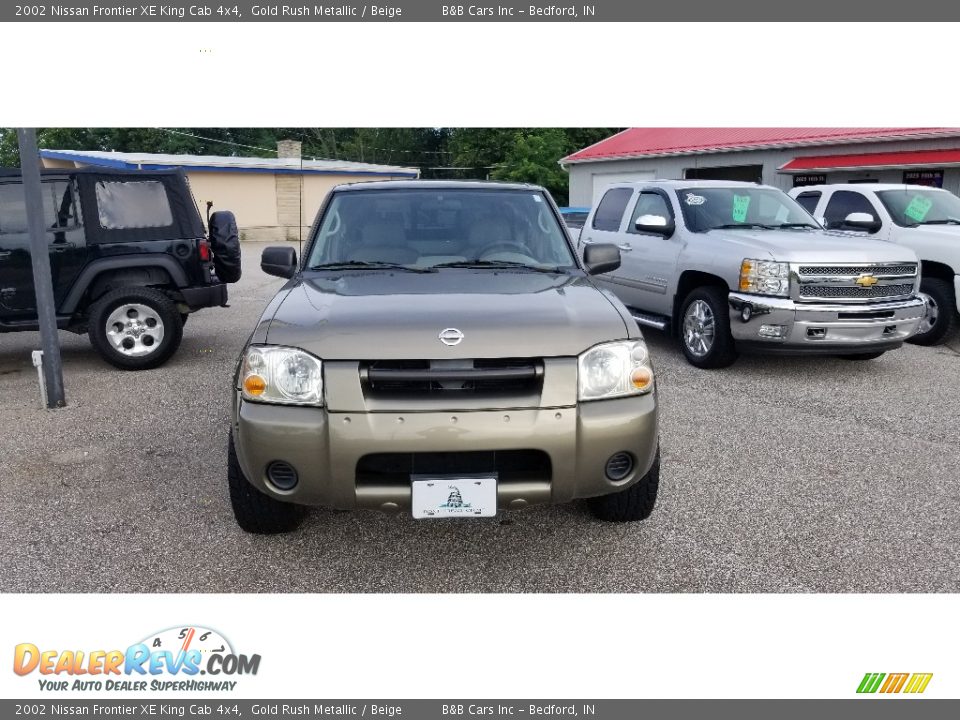 2002 Nissan Frontier XE King Cab 4x4 Gold Rush Metallic / Beige Photo #3