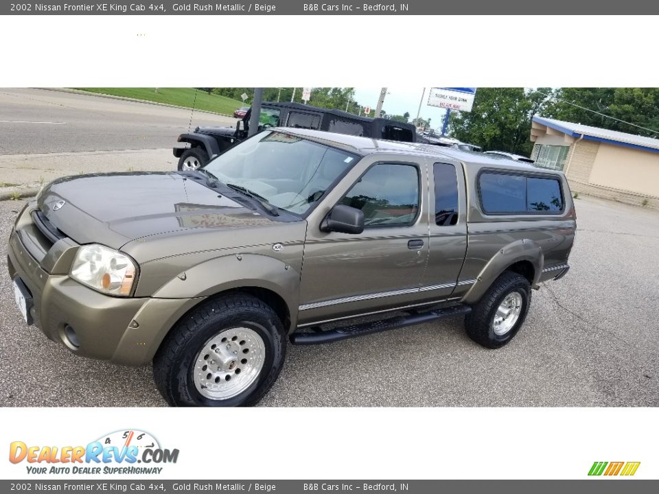 2002 Nissan Frontier XE King Cab 4x4 Gold Rush Metallic / Beige Photo #25