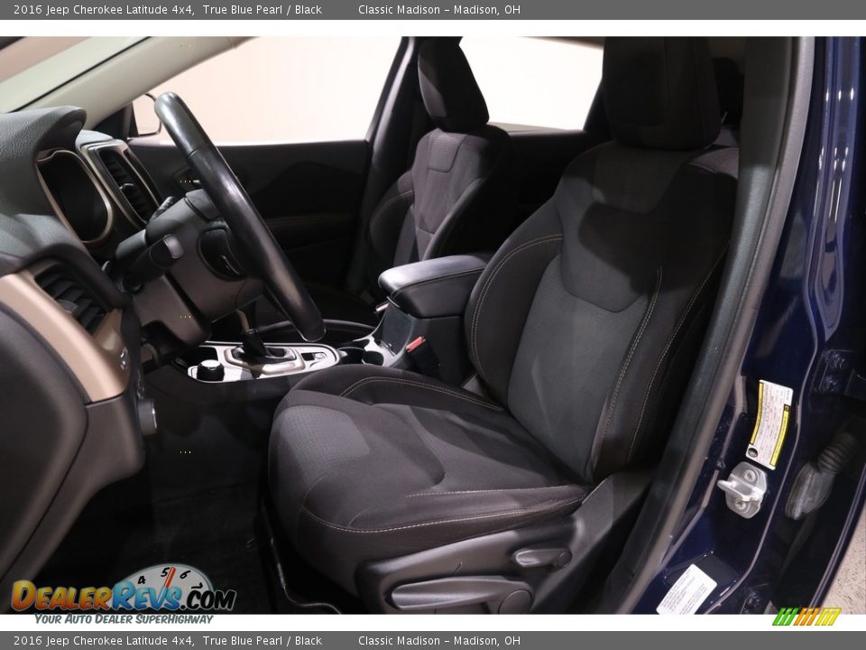 2016 Jeep Cherokee Latitude 4x4 True Blue Pearl / Black Photo #5