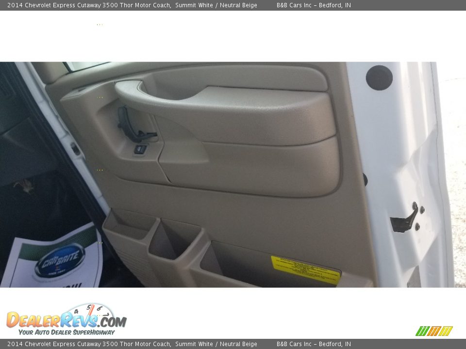 2014 Chevrolet Express Cutaway 3500 Thor Motor Coach Summit White / Neutral Beige Photo #31