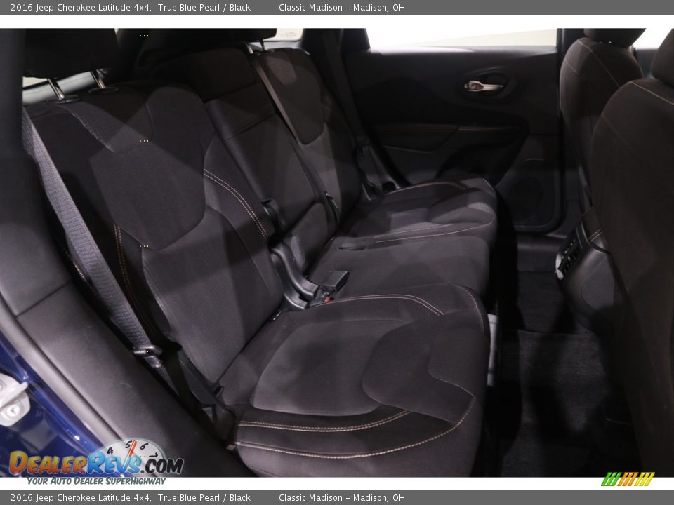 2016 Jeep Cherokee Latitude 4x4 True Blue Pearl / Black Photo #19