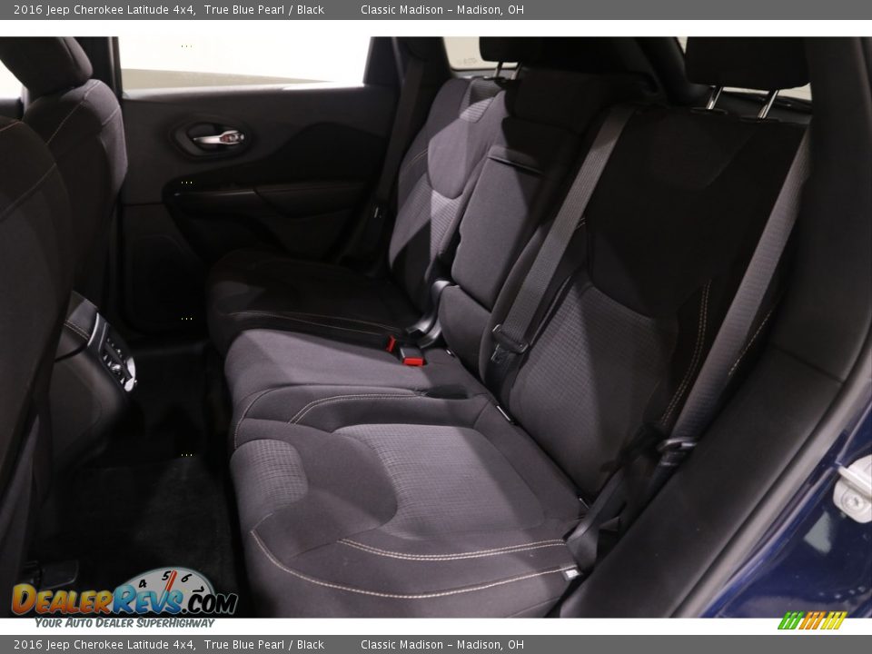 2016 Jeep Cherokee Latitude 4x4 True Blue Pearl / Black Photo #20