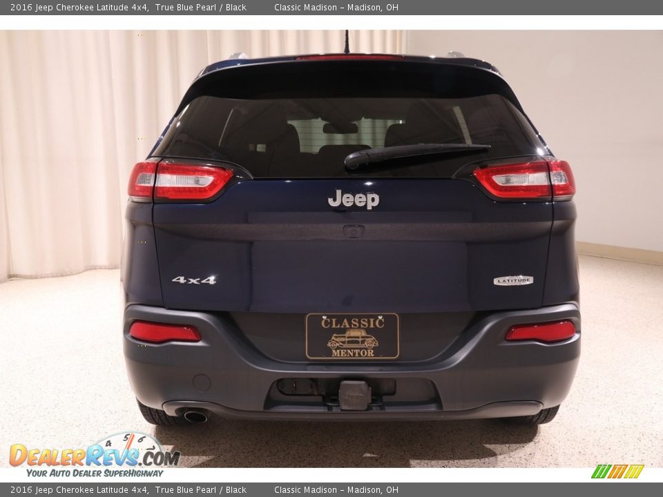 2016 Jeep Cherokee Latitude 4x4 True Blue Pearl / Black Photo #21