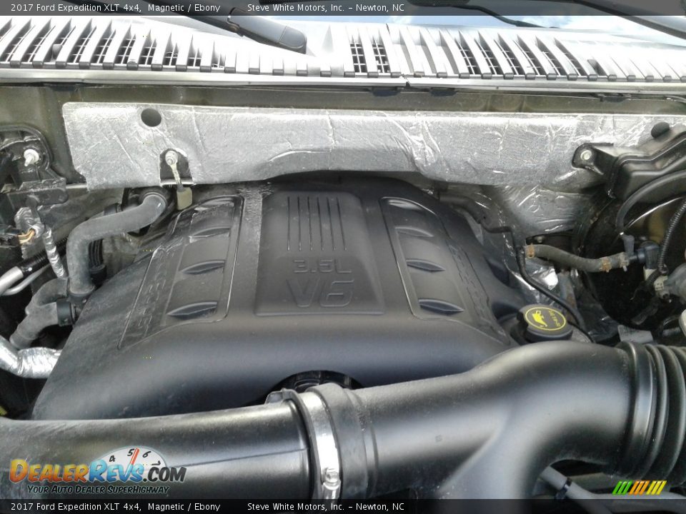 2017 Ford Expedition XLT 4x4 Magnetic / Ebony Photo #9