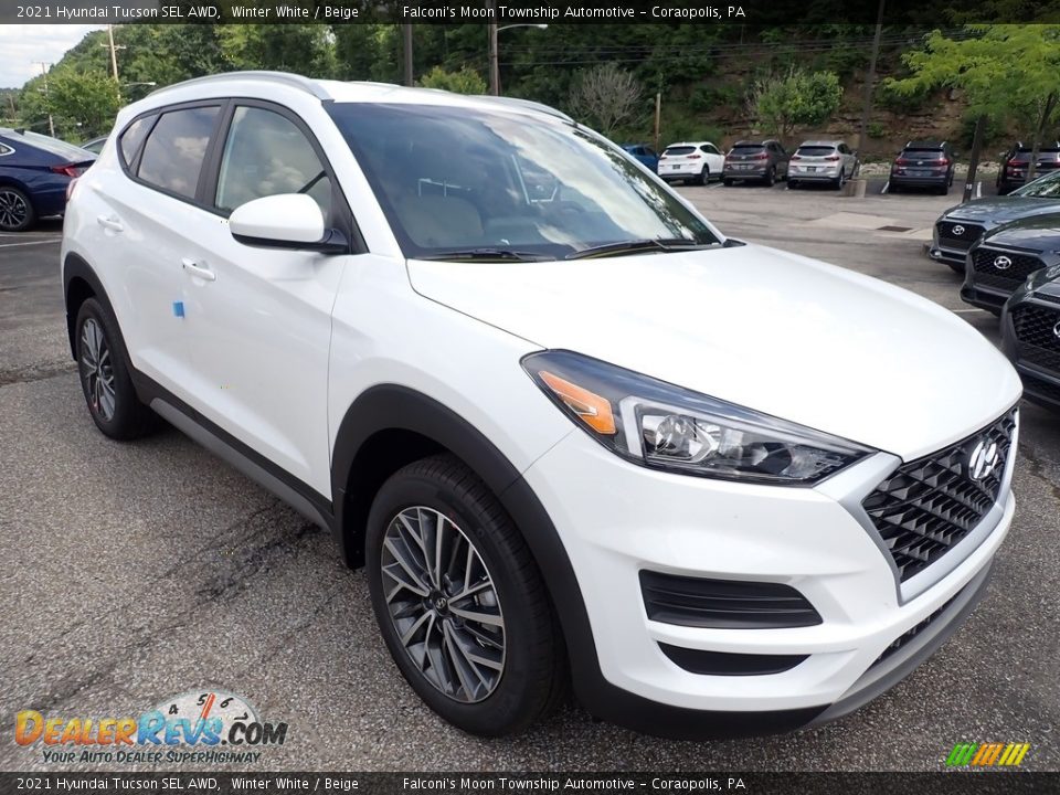 Front 3/4 View of 2021 Hyundai Tucson SEL AWD Photo #2