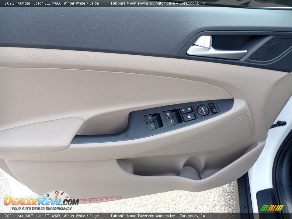 Door Panel of 2021 Hyundai Tucson SEL AWD Photo #10