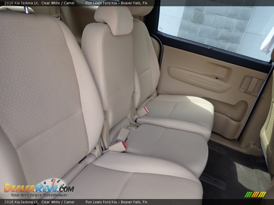 Rear Seat of 2016 Kia Sedona LX Photo #11