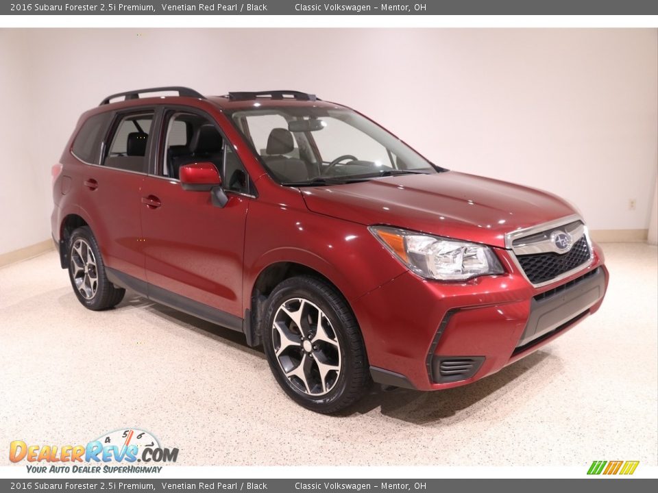 Front 3/4 View of 2016 Subaru Forester 2.5i Premium Photo #1