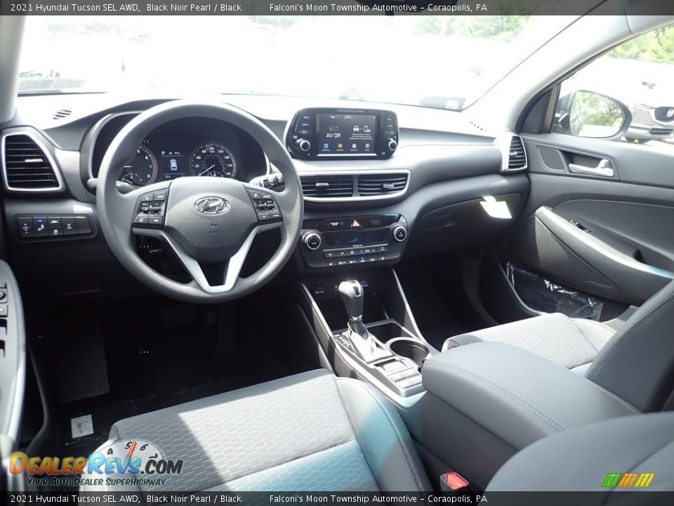 Front Seat of 2021 Hyundai Tucson SEL AWD Photo #9