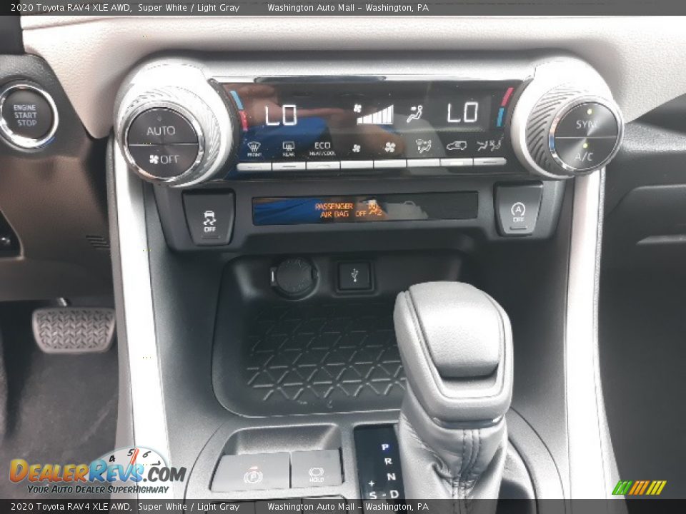 2020 Toyota RAV4 XLE AWD Super White / Light Gray Photo #14