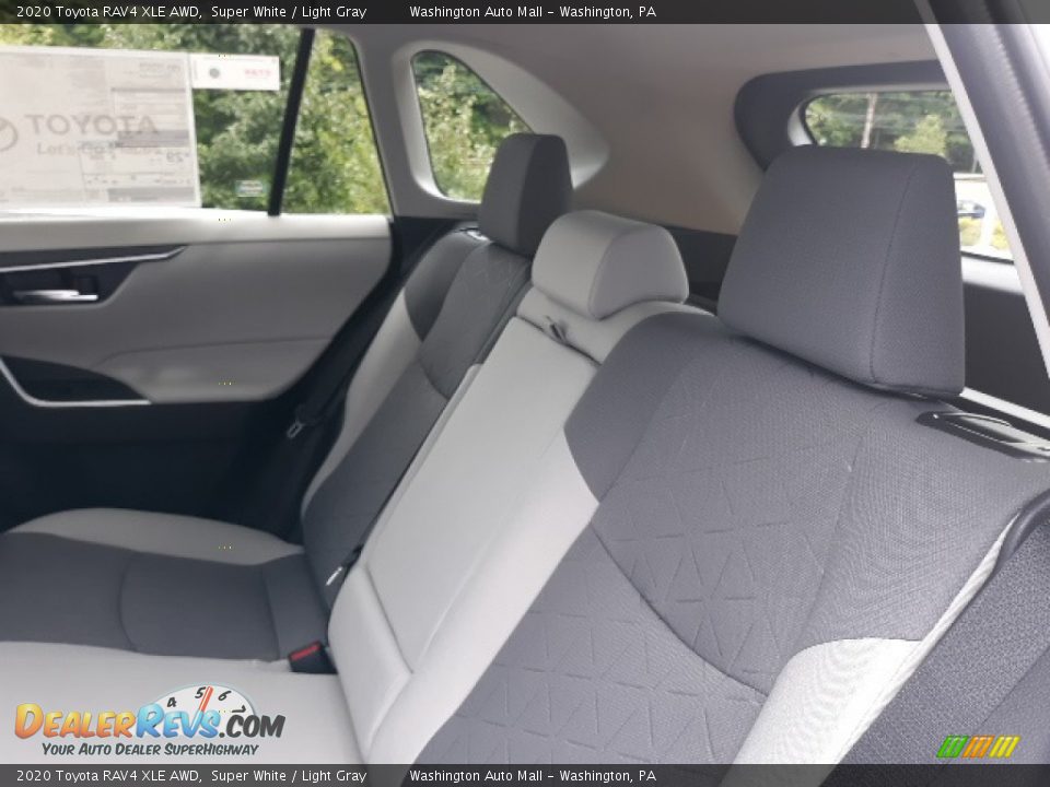 2020 Toyota RAV4 XLE AWD Super White / Light Gray Photo #28