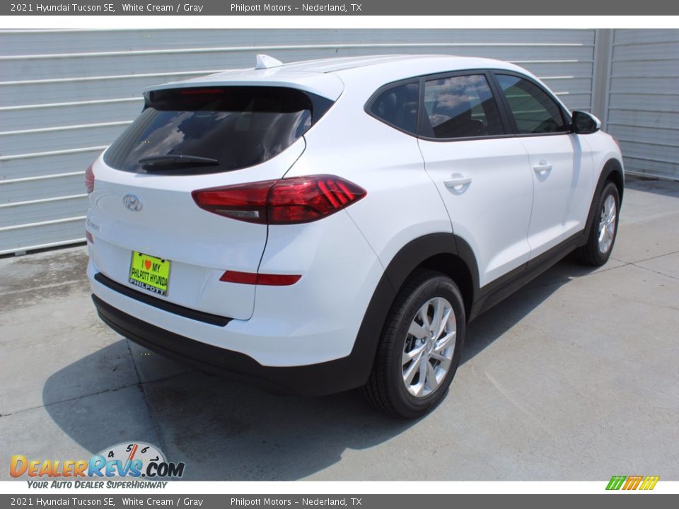 2021 Hyundai Tucson SE White Cream / Gray Photo #8
