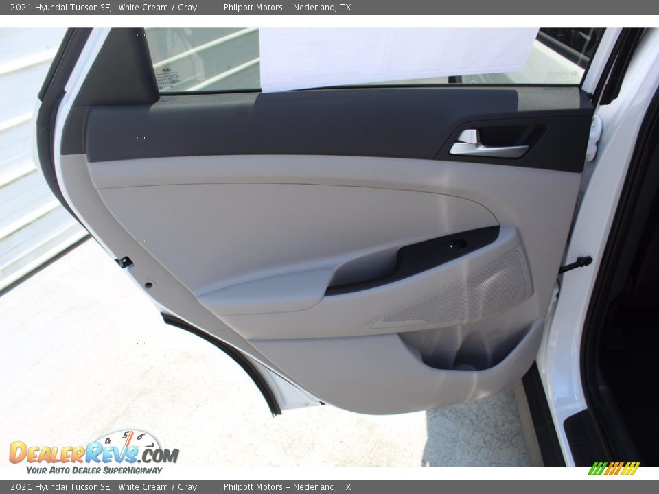 2021 Hyundai Tucson SE White Cream / Gray Photo #18