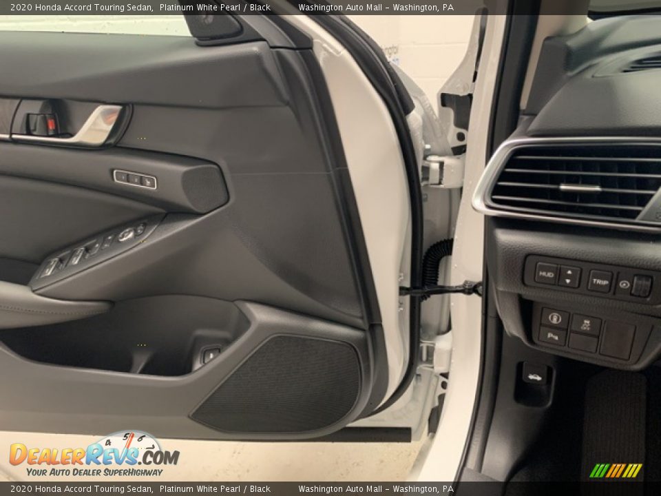 2020 Honda Accord Touring Sedan Platinum White Pearl / Black Photo #8
