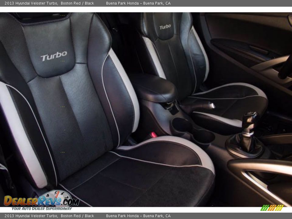 2013 Hyundai Veloster Turbo Boston Red / Black Photo #17