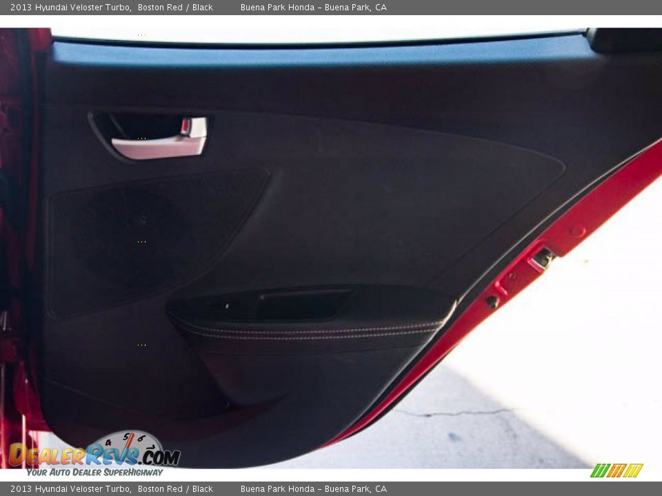 2013 Hyundai Veloster Turbo Boston Red / Black Photo #23