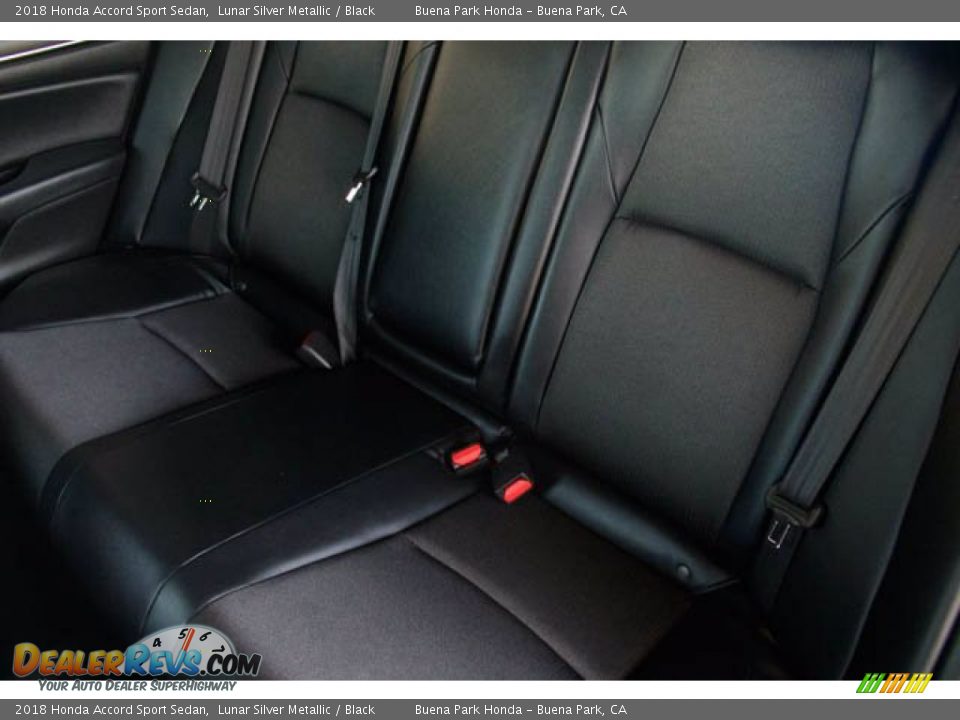 2018 Honda Accord Sport Sedan Lunar Silver Metallic / Black Photo #19